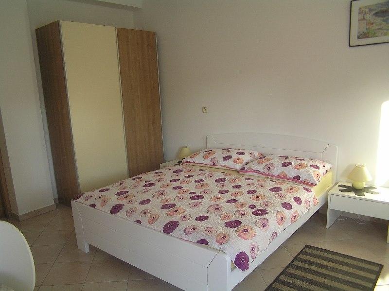 Deda Apartments Pag Town Extérieur photo